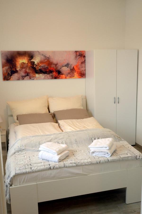 Unique Zentrale Moderne 2 Zimmer Wohnung Nahe Dem Park Філлінген-Швеннінген Екстер'єр фото
